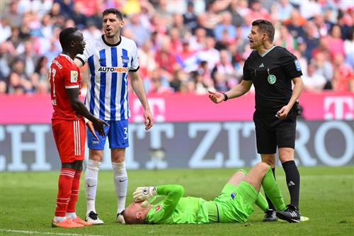 拜仁慕尼黑 vs 柏林赫塔