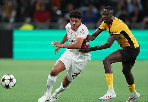 年少男孩 vs 加拉塔萨雷